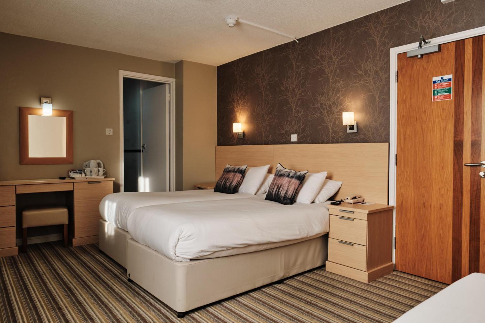 Hotel De Normandie Saint Helier Phòng bức ảnh