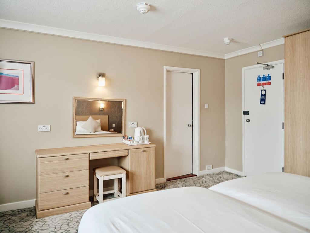 Hotel De Normandie Saint Helier Ngoại thất bức ảnh