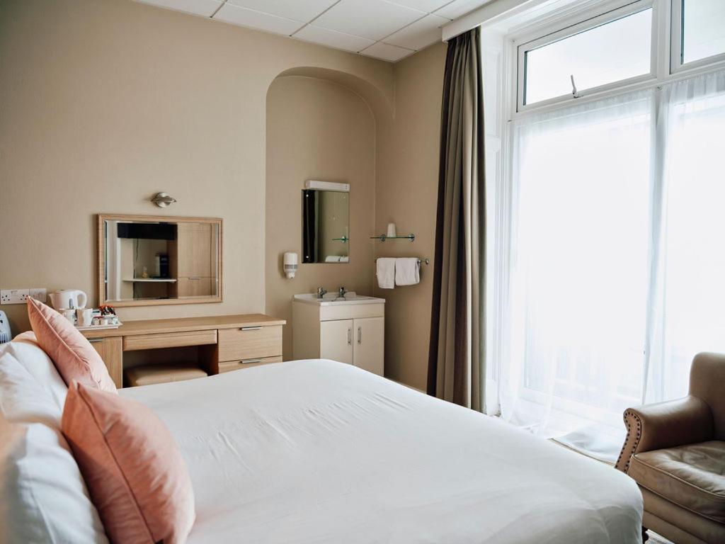 Hotel De Normandie Saint Helier Ngoại thất bức ảnh
